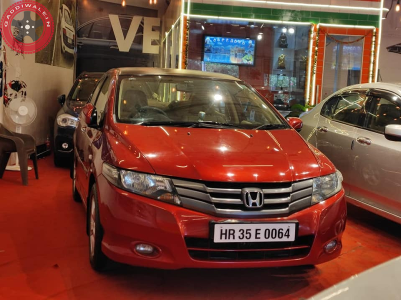 Honda city  9779552852