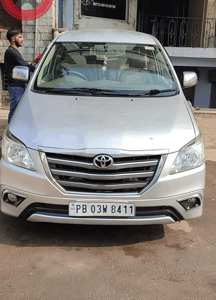 INNOVA V  call 9803915110
