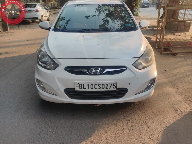 Verna 1.6 sx call  9873689445