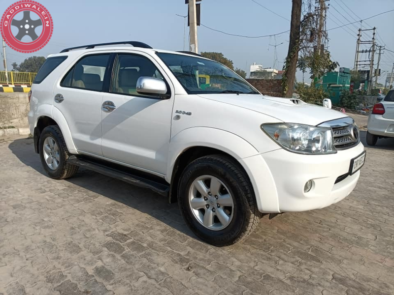 Toyota Fortuner  '2010
