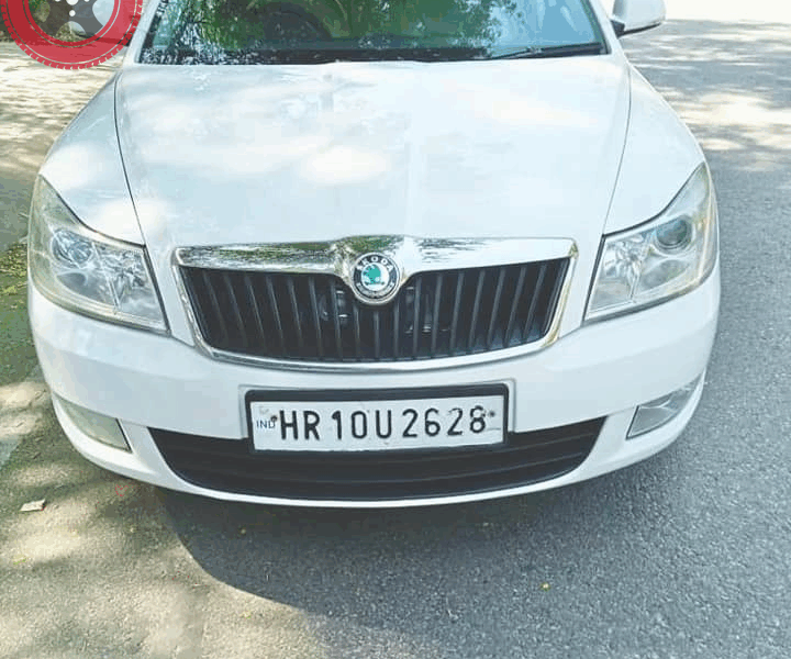 SKODA LAURA AUTOMATIC  CALL 9888788133