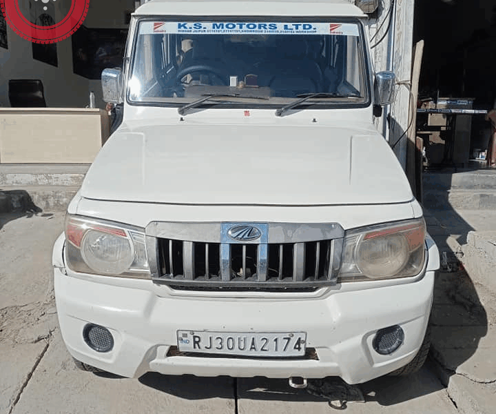 Mahindra Bolero slx 7877434343