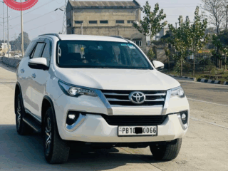 FORTUNER 4×2  CALL  98884-00143