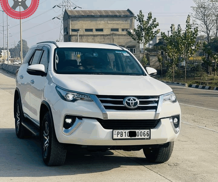 FORTUNER 4×2  CALL  98884-00143