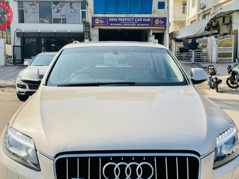 AUDI Q7 4.2 V8 CALL  987666633