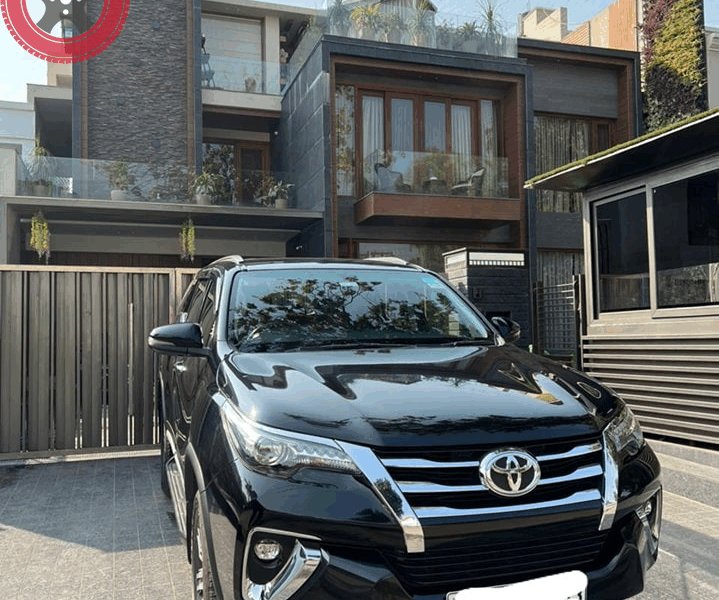 FORTUNER  4X2 AUTOMATIC call 7973198296