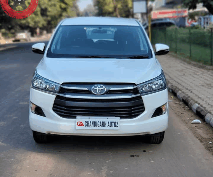 Innova Crysta 2.4 Gx. CALL 9888887444
