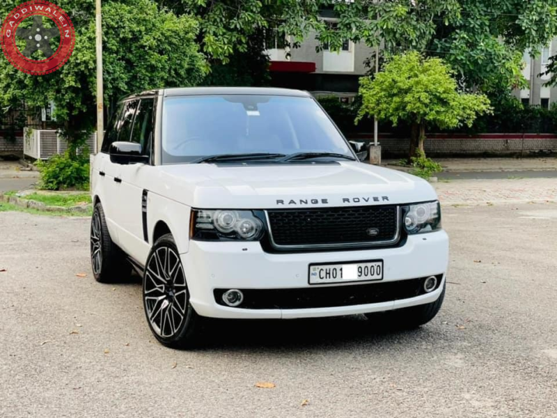 RANGE ROVER VOGUE SE V8. CALL 9878550090