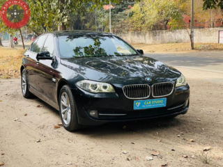 🇧 🇲 🇼 520𝗱 𝗟𝘂𝘅𝘂𝗿𝘆 𝗟𝗶𝗻𝗲 97800-10022