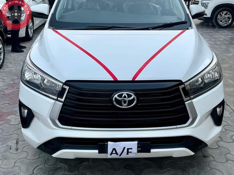 TOYOTA INNOVA CRYSTA GX call 7973198296