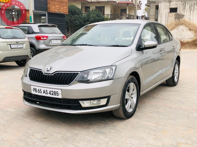 SKODA  RAPID   7817080896