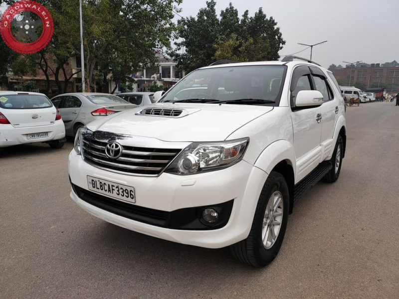 TOYOTA FORTUNER  4X2 AUTO  9914803464