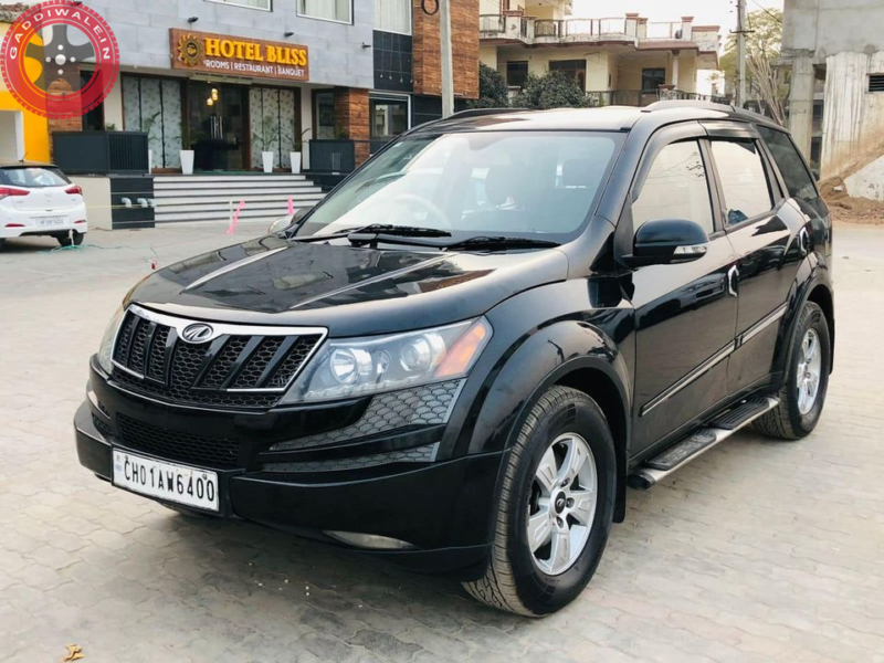 MAHINDERA XUV 500 FWD W8  6239532914