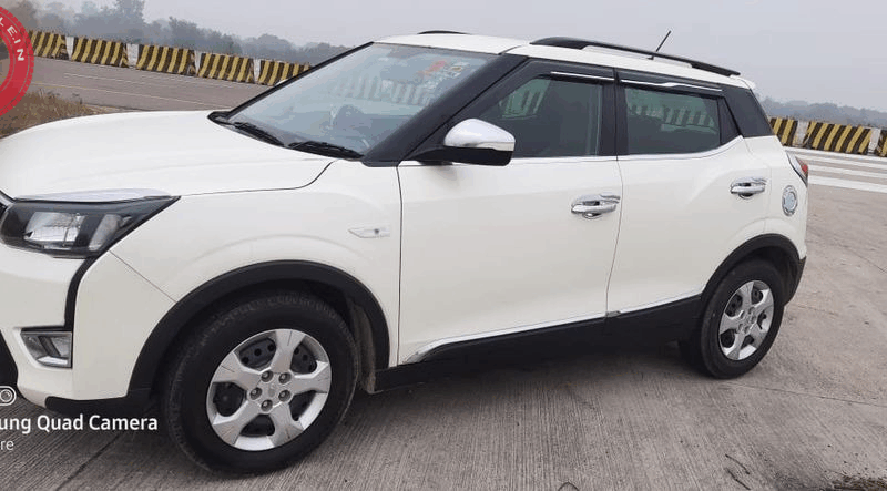 Mahindra Xuv 300 W6  98703-77033