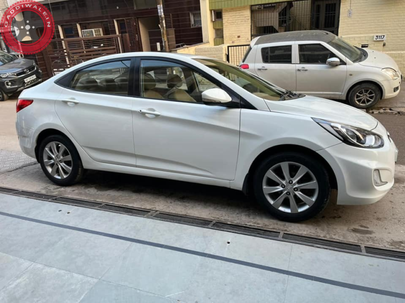 Hyundai Verna SX 9041757446