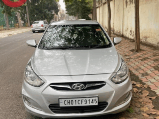 Hyundai Verna 1.6 sx optional 9815544474
