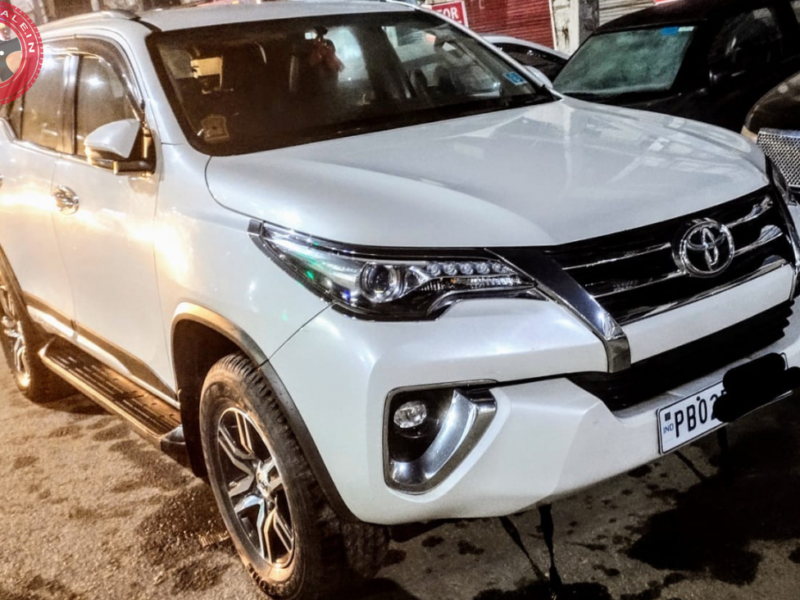 Toyota Fortuner 2018 4*2 auto 📞76963670