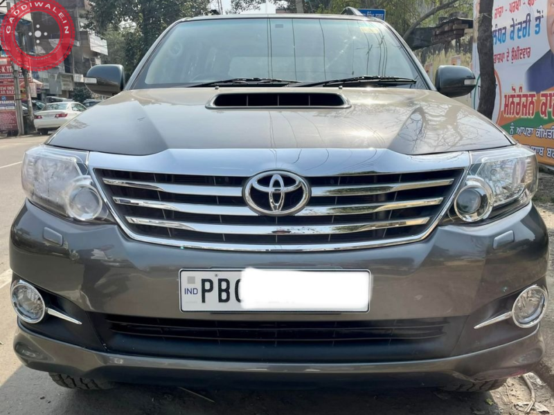 FORTUNER 4×2 AUTOMATIC 7888506327