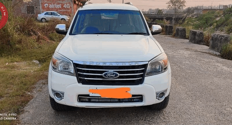 Ford Endeavour  Automatic 9915623236