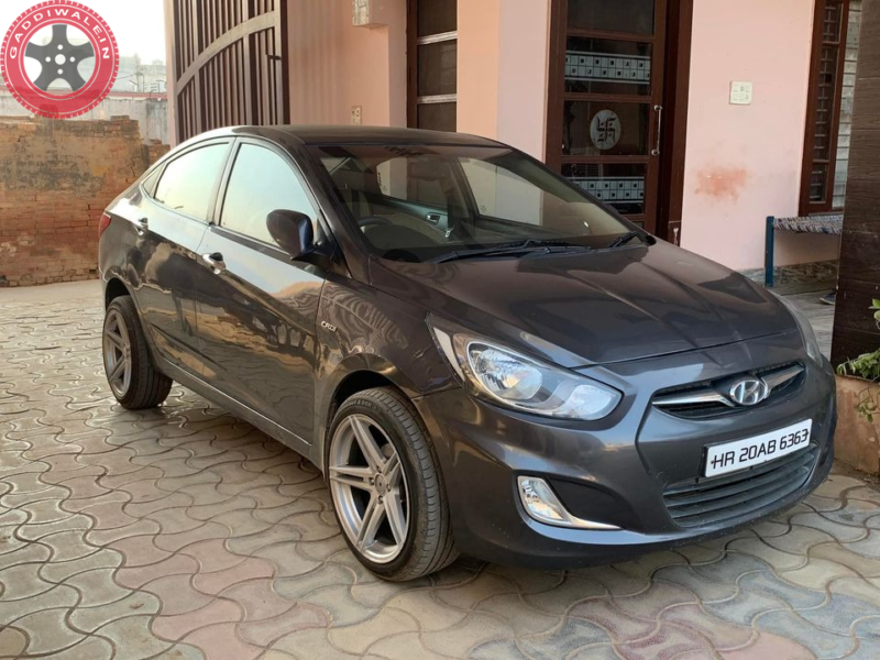 Hyundai verna–9992158568