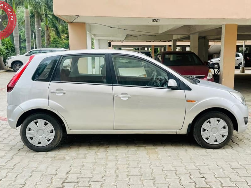 Ford Figo ZXI 8427144679