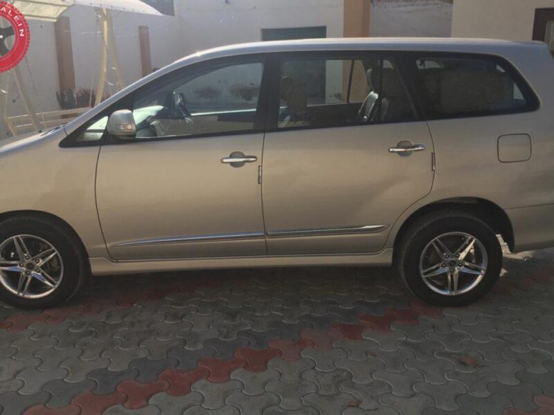 Toyota Innova  '2015