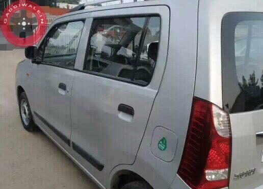 wagon R lxi call 9501224700