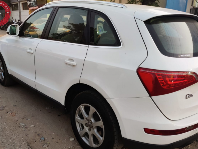AUDI Q 5 CALL  9888600077