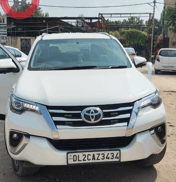 FORTUNER 4X2 CALL  9818535569