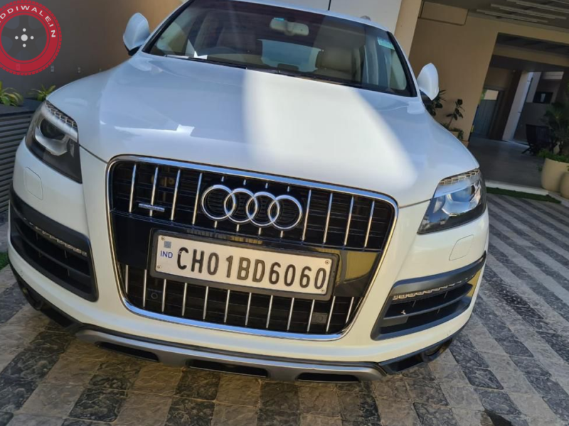AUDI Q7 CALL 7812000001