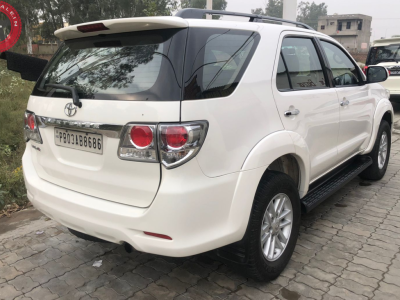 FORTUNER CALL 98146 22090