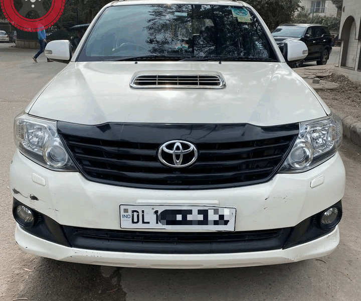 FORTUNER 4X2 AUTOMATIC  call 8376934432