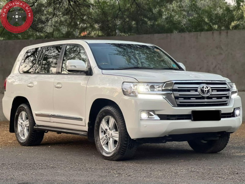 Toyota Land Cruiser V8*-7982090984